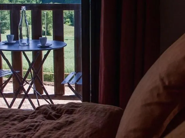 Couette-café La Haute Forge Thoiré-sur-Dinan